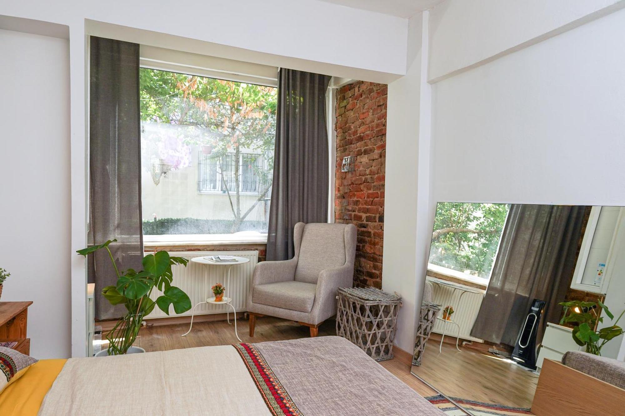Apartment Galata Garden -1